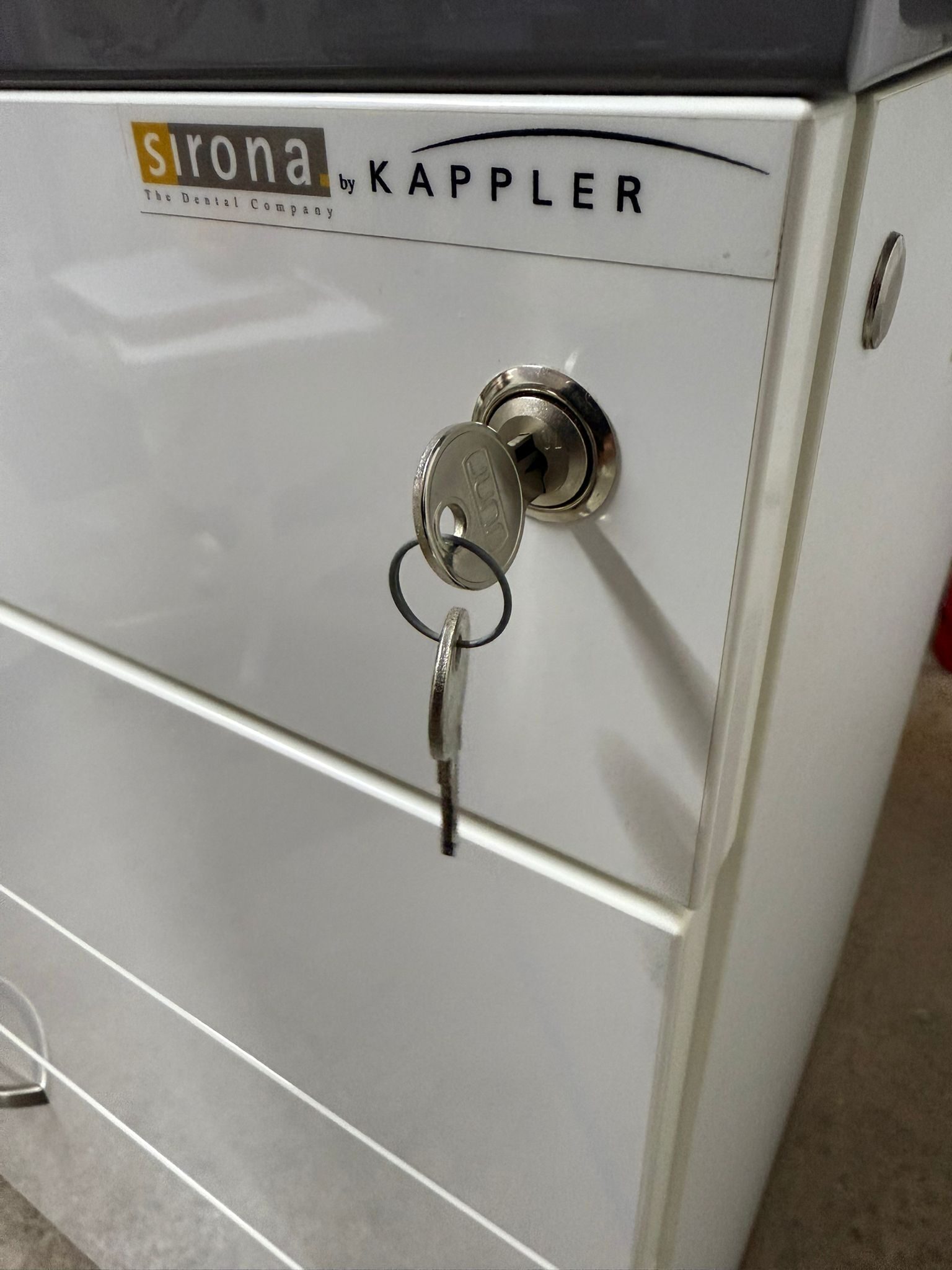 Sirona Kappler Schallschutzschrank für Cerec MC / X / XL / Premium Fräseinheit | 333748 Sirona Kappler Schallschutzschrank für Cerec MC / X / XL / Premium Fräseinheit | 333748