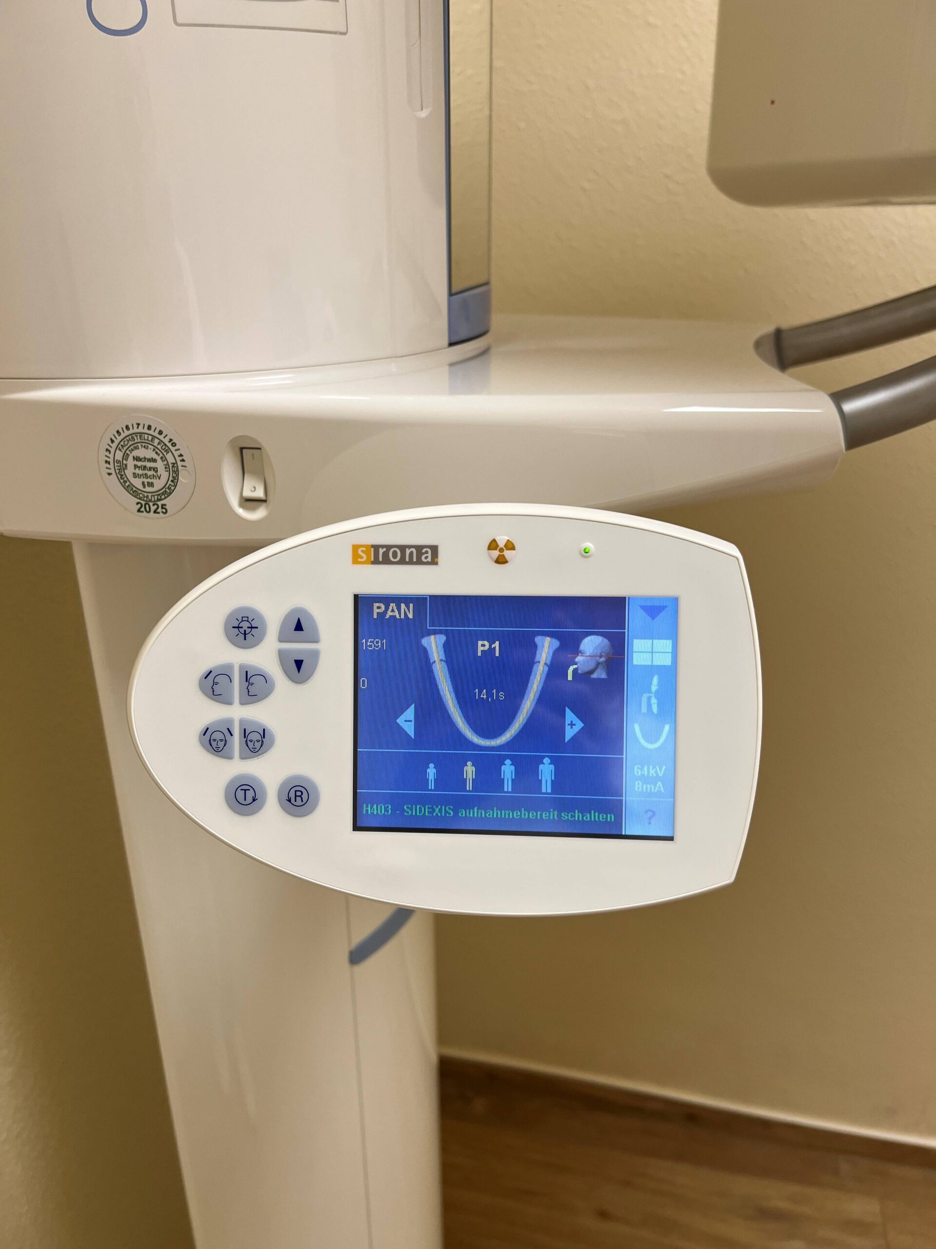 OPG-Röntgengerät Orthophos XG 3D ready – Baujahr 2018 – sehr gepflegt | 334125 OPG-Röntgengerät Orthophos XG 3D ready – Baujahr 2018 – sehr gepflegt | 334125