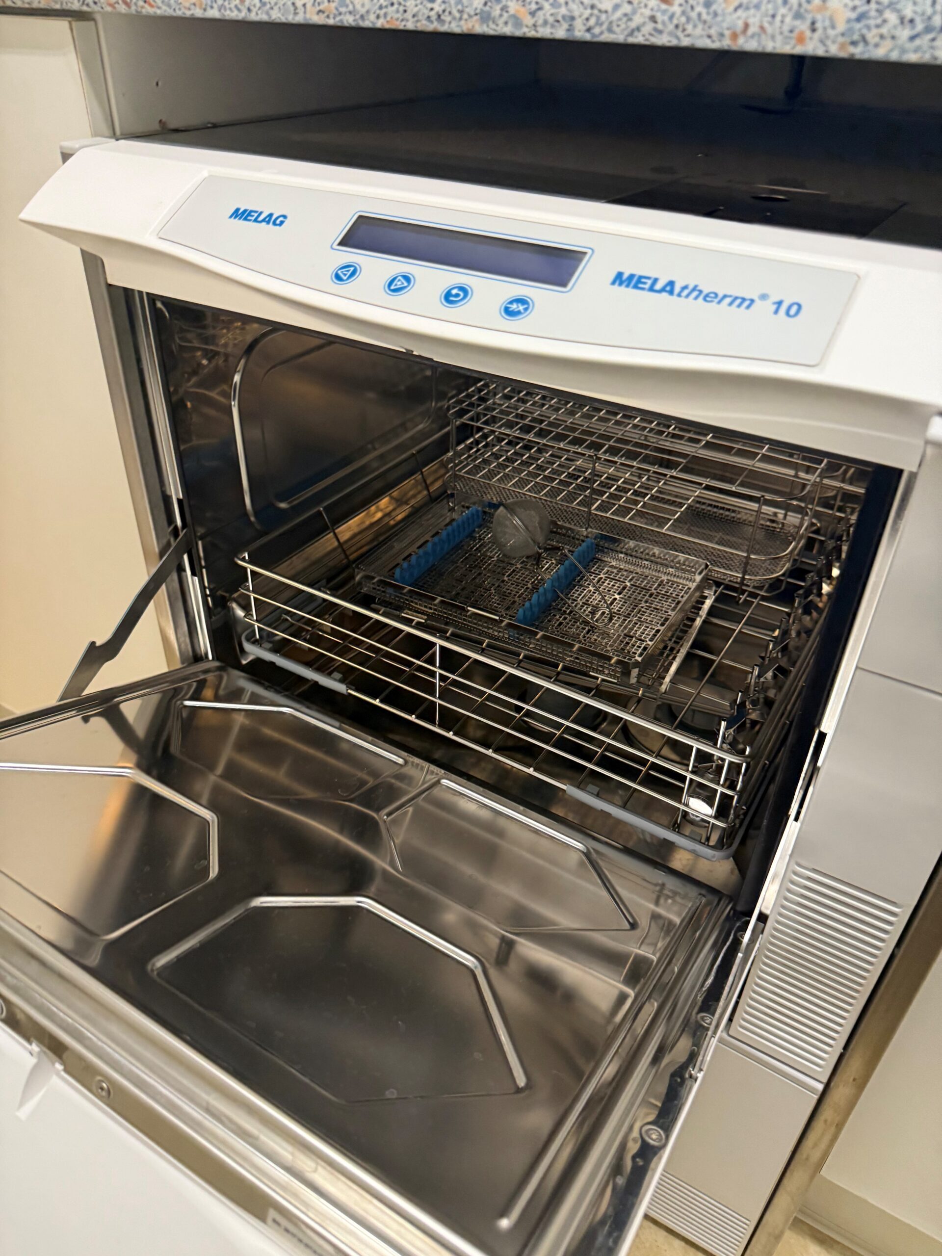 MELAG MELAtherm 10 Classic Thermodesinfektor aus Praxisauflösung | 334237 MELAG MELAtherm 10 Classic Thermodesinfektor aus Praxisauflösung | 334237