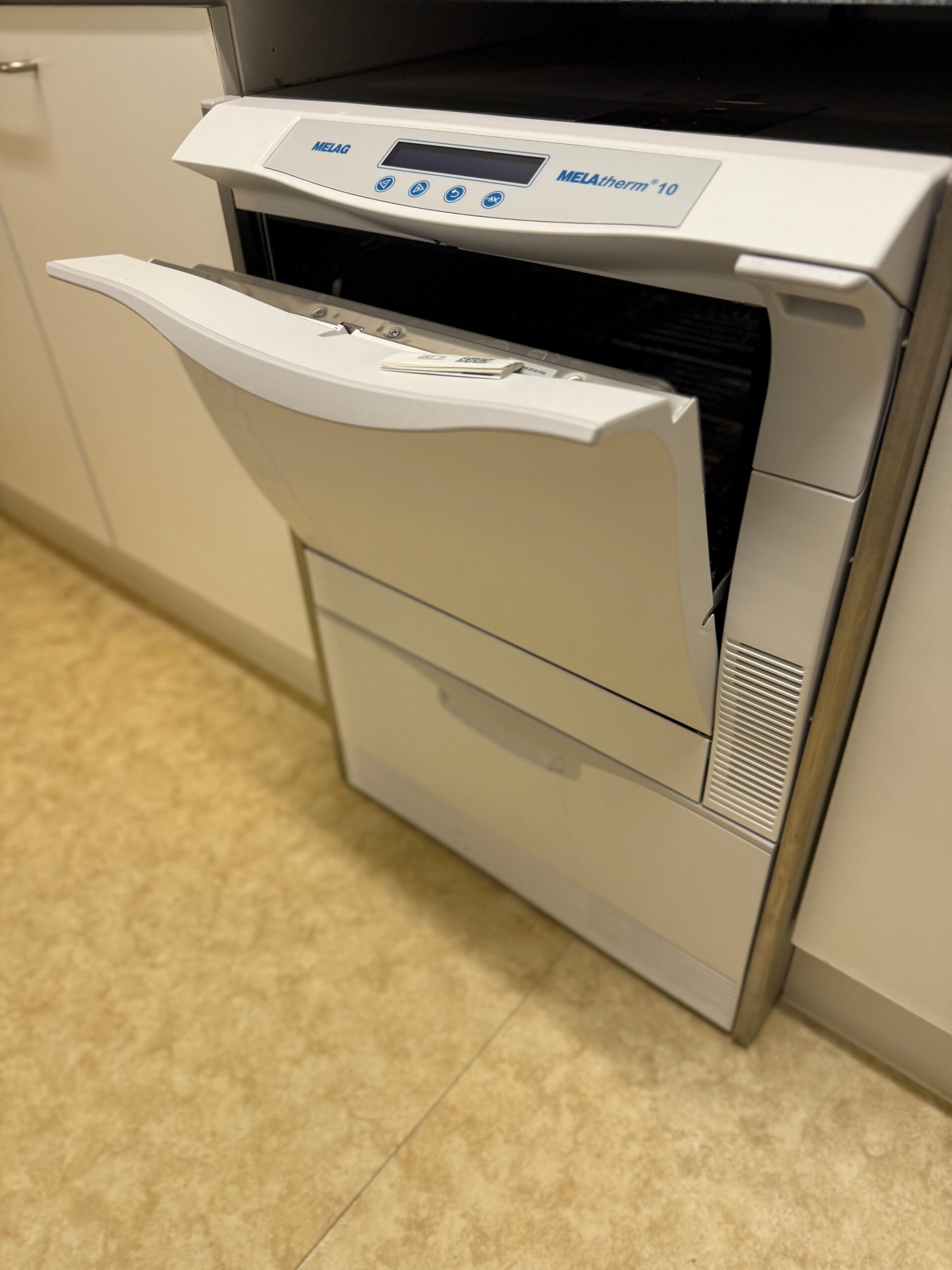 MELAG MELAtherm 10 Classic Thermodesinfektor aus Praxisauflösung | 334238 MELAG MELAtherm 10 Classic Thermodesinfektor aus Praxisauflösung | 334238