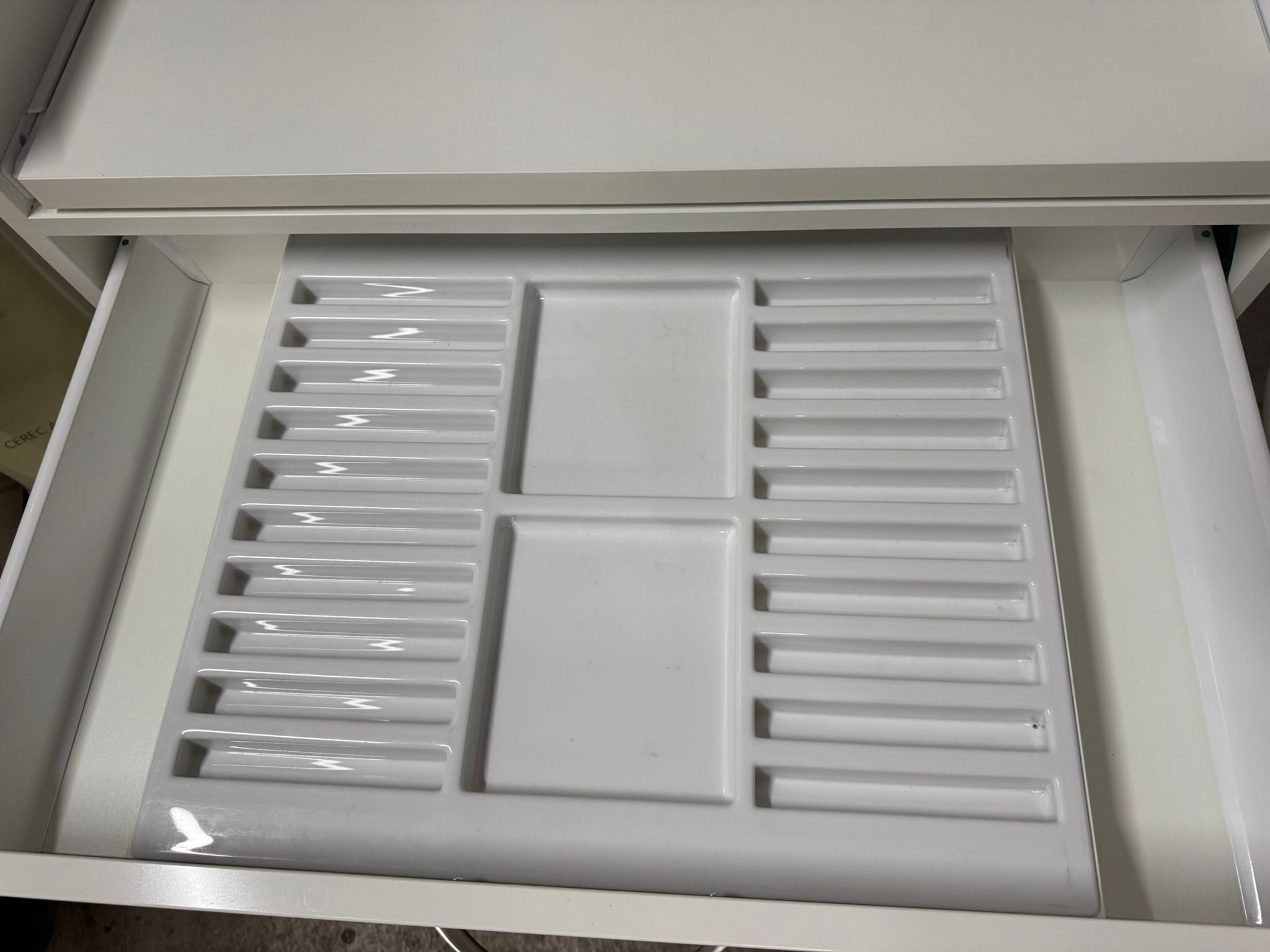 Sirona Kappler Schallschutzschrank für Cerec MC / X / XL / Premium Fräseinheit | 333750 Sirona Kappler Schallschutzschrank für Cerec MC / X / XL / Premium Fräseinheit | 333750