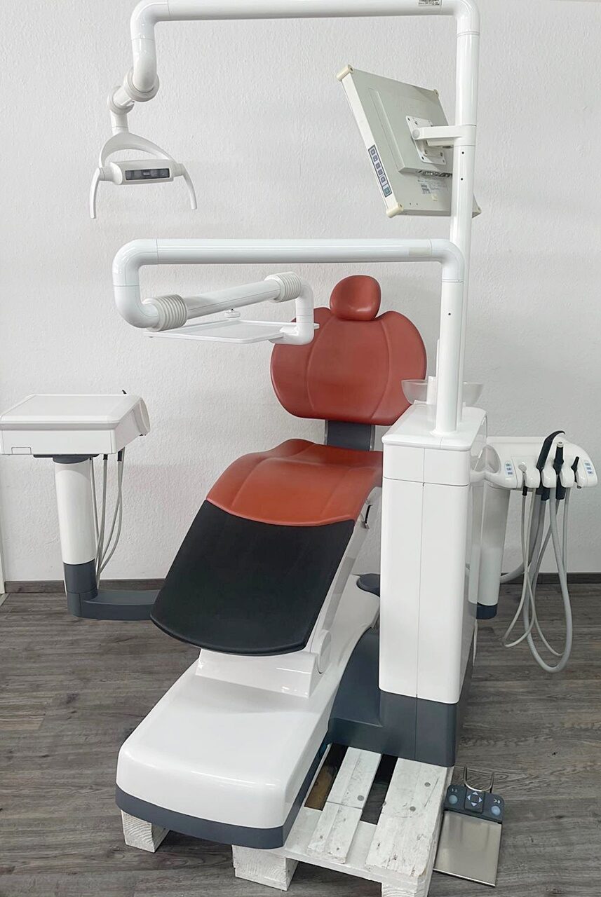 Sirona Sinius Behandlungseinheit Zahnarztstuhl | 333957 Sirona Sinius Behandlungseinheit Zahnarztstuhl | 333957