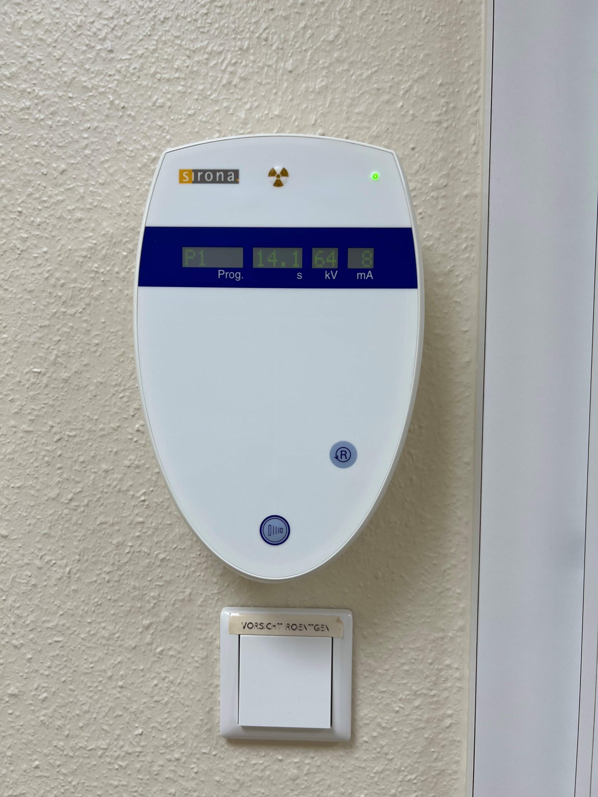 OPG-Röntgengerät Orthophos XG 3D ready – Baujahr 2018 – sehr gepflegt | 334130 OPG-Röntgengerät Orthophos XG 3D ready – Baujahr 2018 – sehr gepflegt | 334130