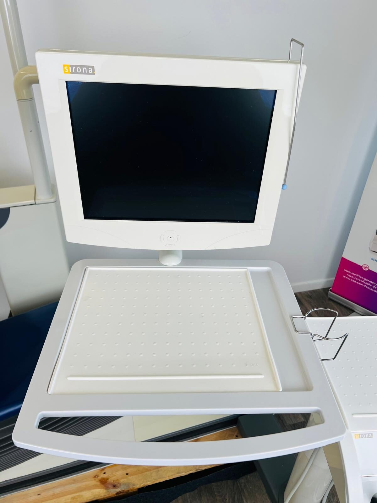 Sirona M1+ Behandlungseinheit gebraucht, gepflegt | 333445 Sirona M1+ Behandlungseinheit gebraucht, gepflegt | 333445