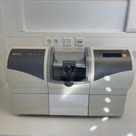 CEREC MC XL Fräseinheit (Sirona, Baujahr 2007) – verkauft wie besehen CEREC MC XL Fräseinheit (Sirona, Baujahr 2007) – verkauft wie besehen