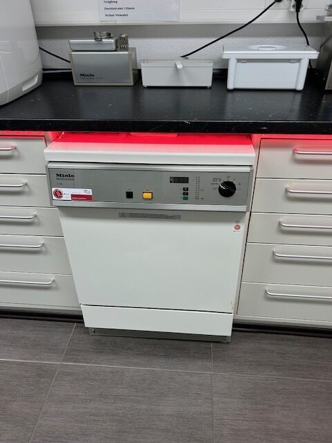 Voll funktionsfähiger RDG Miele G7881 | 333501 Voll funktionsfähiger RDG Miele G7881 | 333501