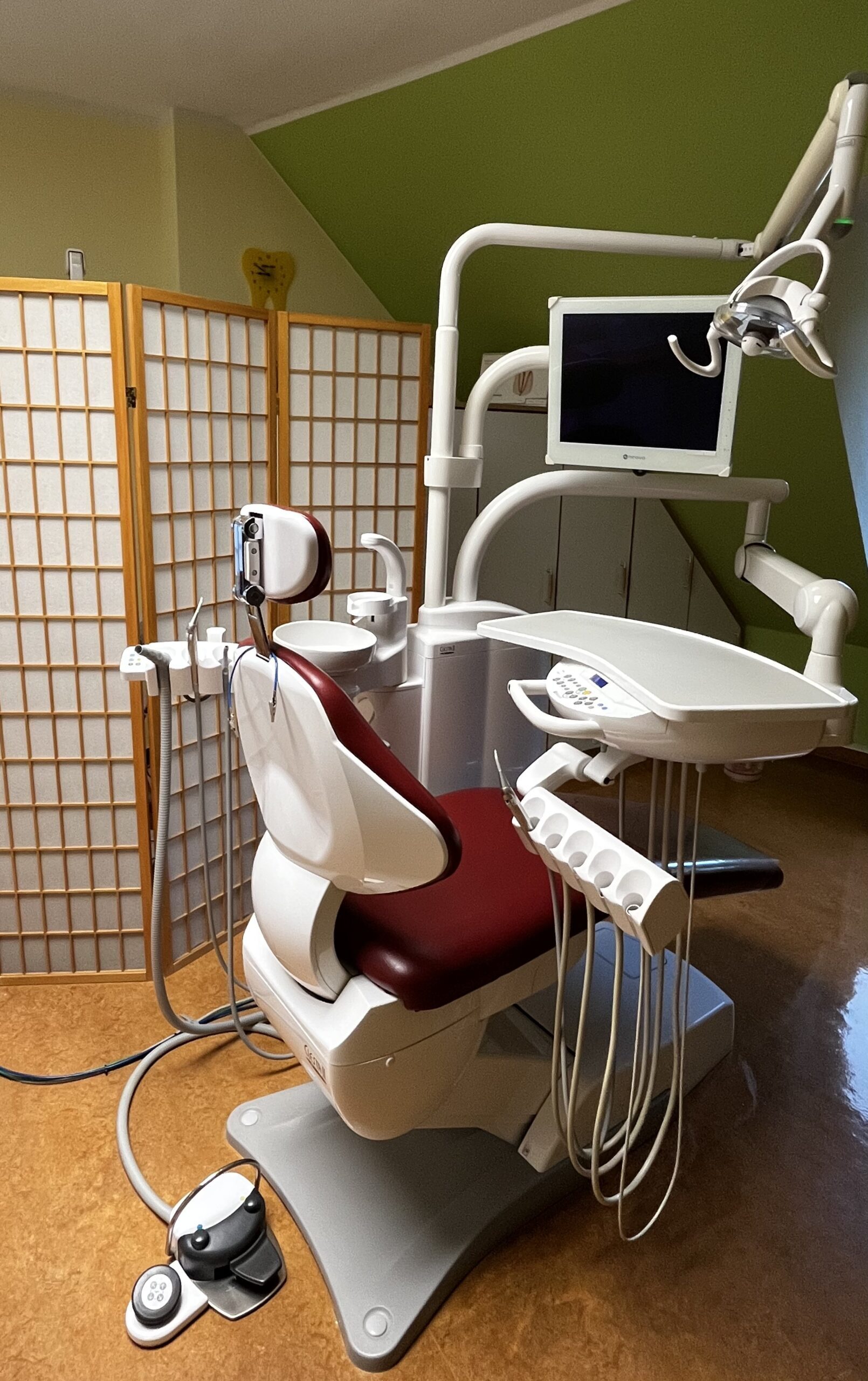 gebrauchte Dentaleinheit – Typ Clesta II – Hersteller Belmont (zur Zeit noch in Betrieb) | 334302 gebrauchte Dentaleinheit – Typ Clesta II – Hersteller Belmont (zur Zeit noch in Betrieb) | 334302