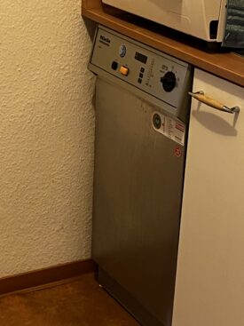 gebrauchter Thermodesinfektor Typ G 7831 – Hersteller Miele (zur Zeit noch in Betrieb) gebrauchter Thermodesinfektor Typ G 7831 – Hersteller Miele (zur Zeit noch in Betrieb)