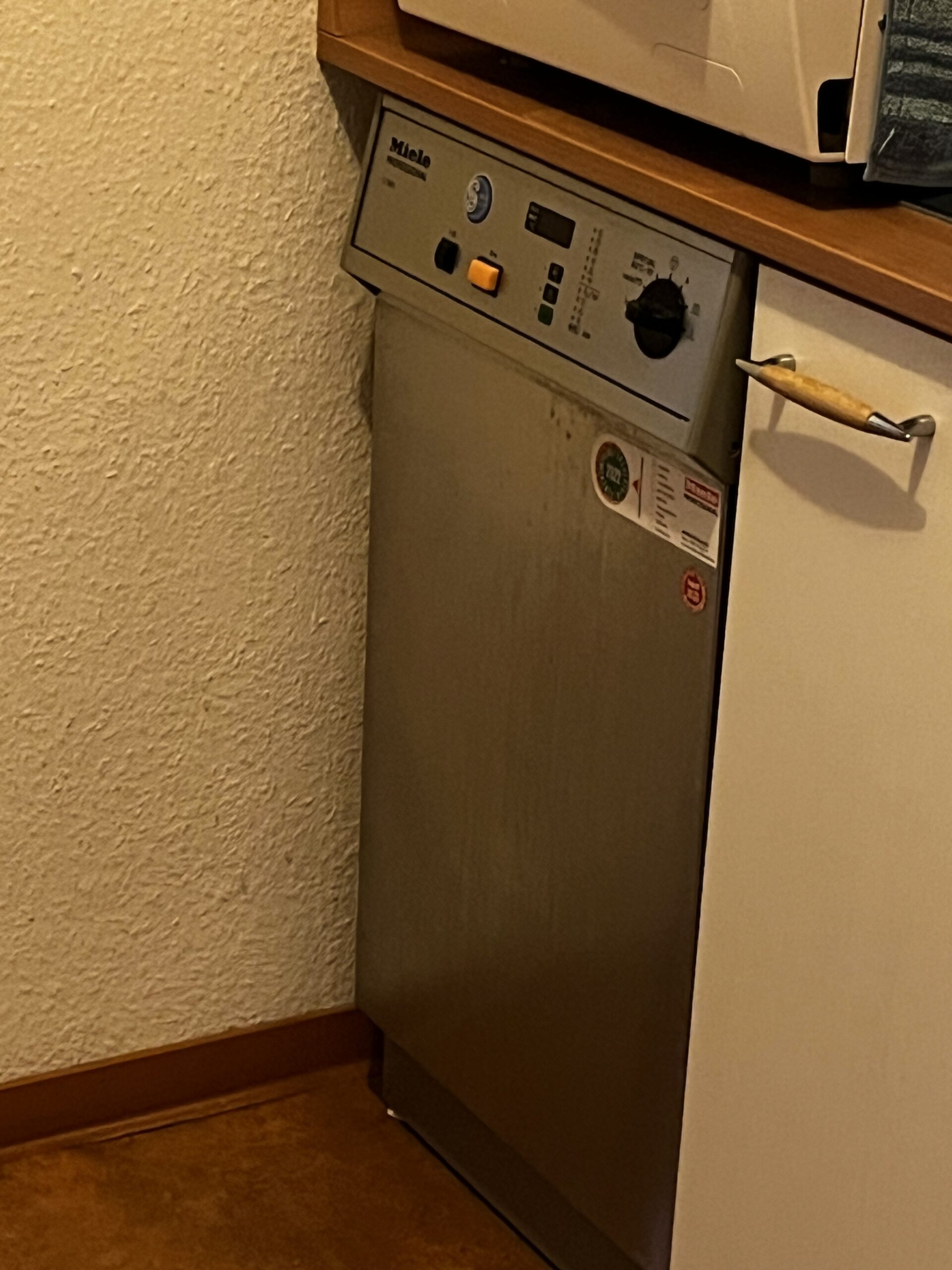 gebrauchter Thermodesinfektor Typ G 7831 – Hersteller Miele (zur Zeit noch in Betrieb) | 334339 gebrauchter Thermodesinfektor Typ G 7831 – Hersteller Miele (zur Zeit noch in Betrieb) | 334339