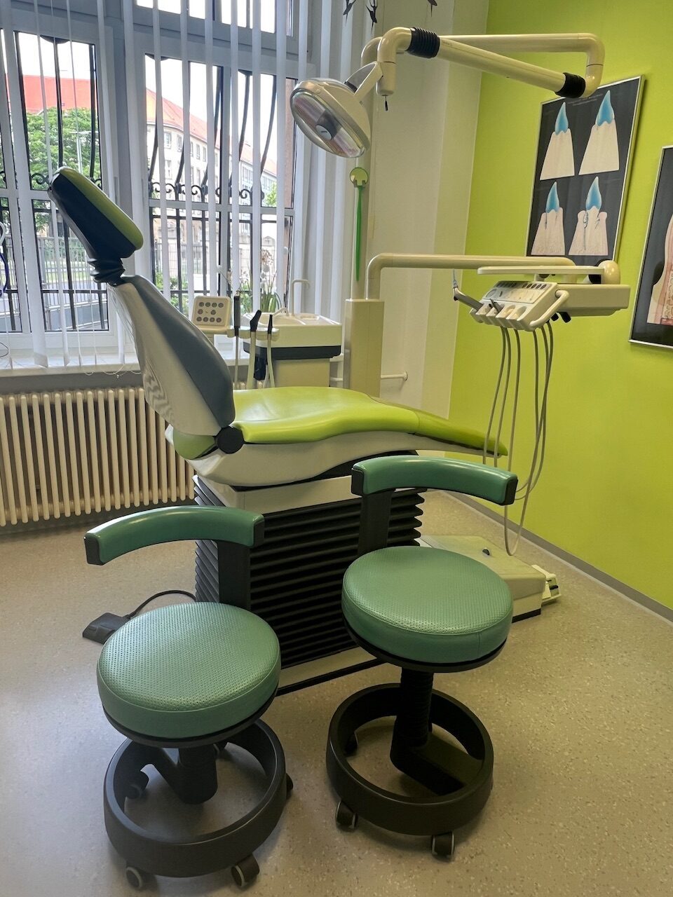 2 Behandlungseinheiten Sirona E | 333392 2 Behandlungseinheiten Sirona E | 333392