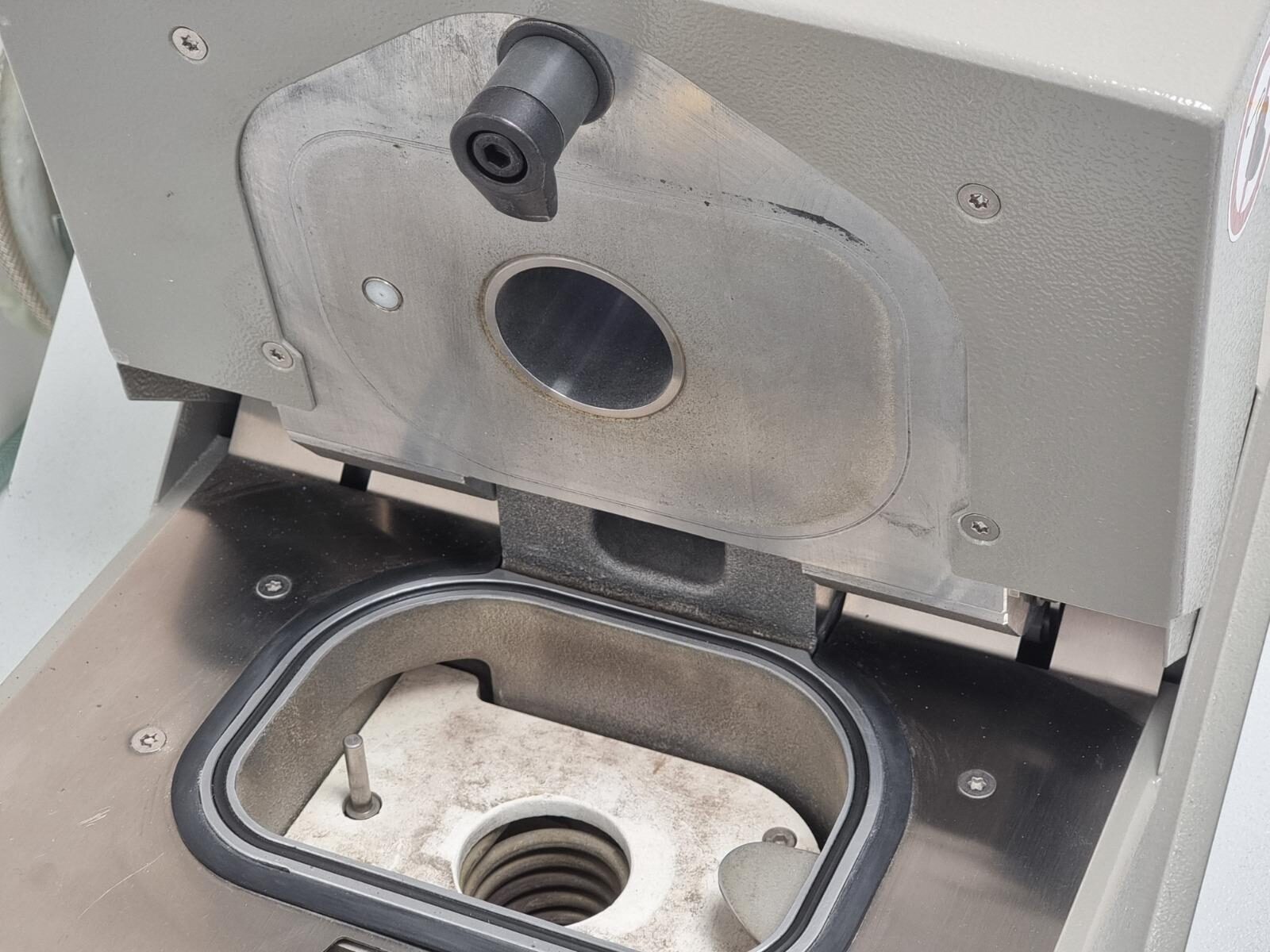 BEGO Nautilus® T Vakuum-Druck-Gießgerät (2008) – funktionsfähig | 333194 BEGO Nautilus® T Vakuum-Druck-Gießgerät (2008) – funktionsfähig | 333194