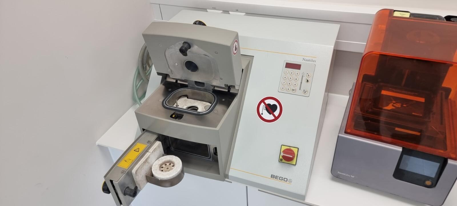 BEGO Nautilus® T Vakuum-Druck-Gießgerät (2008) – funktionsfähig | 333188 BEGO Nautilus® T Vakuum-Druck-Gießgerät (2008) – funktionsfähig | 333188