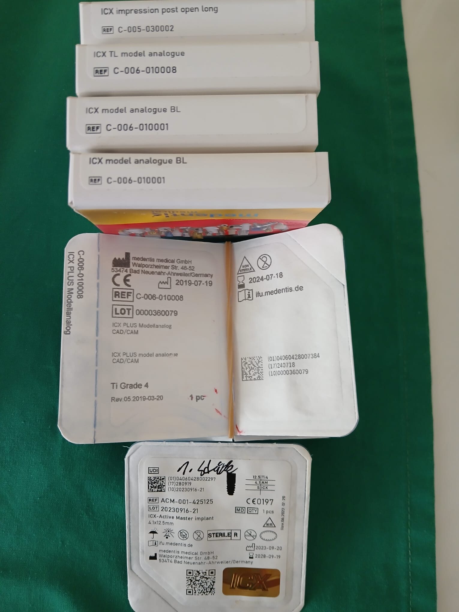 ICX medentis Implantate und Hilfsteile neu zu 50% des Neupreises | 333454 ICX medentis Implantate und Hilfsteile neu zu 50% des Neupreises | 333454