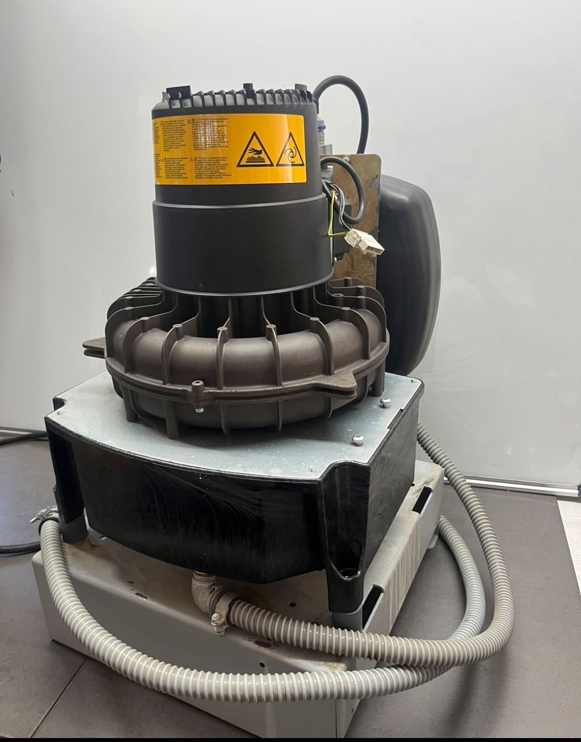 Dürr VS 1200 S Nass-Absaugung Dental Zahnarzt  Bj 2020 | 335767