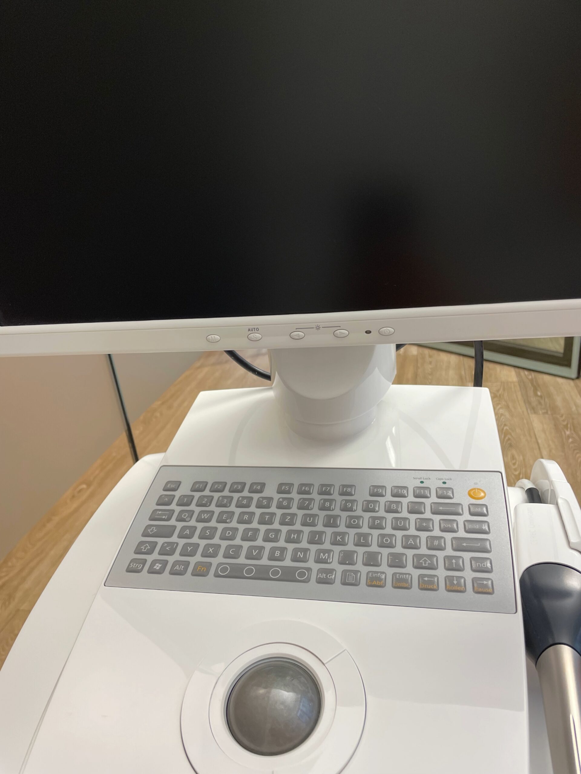 Sirona CEREC AC Omnicam mit Software 5.2 mit Upgrade auf Windows 10 und der Cerec PC 5.2.x | 335725