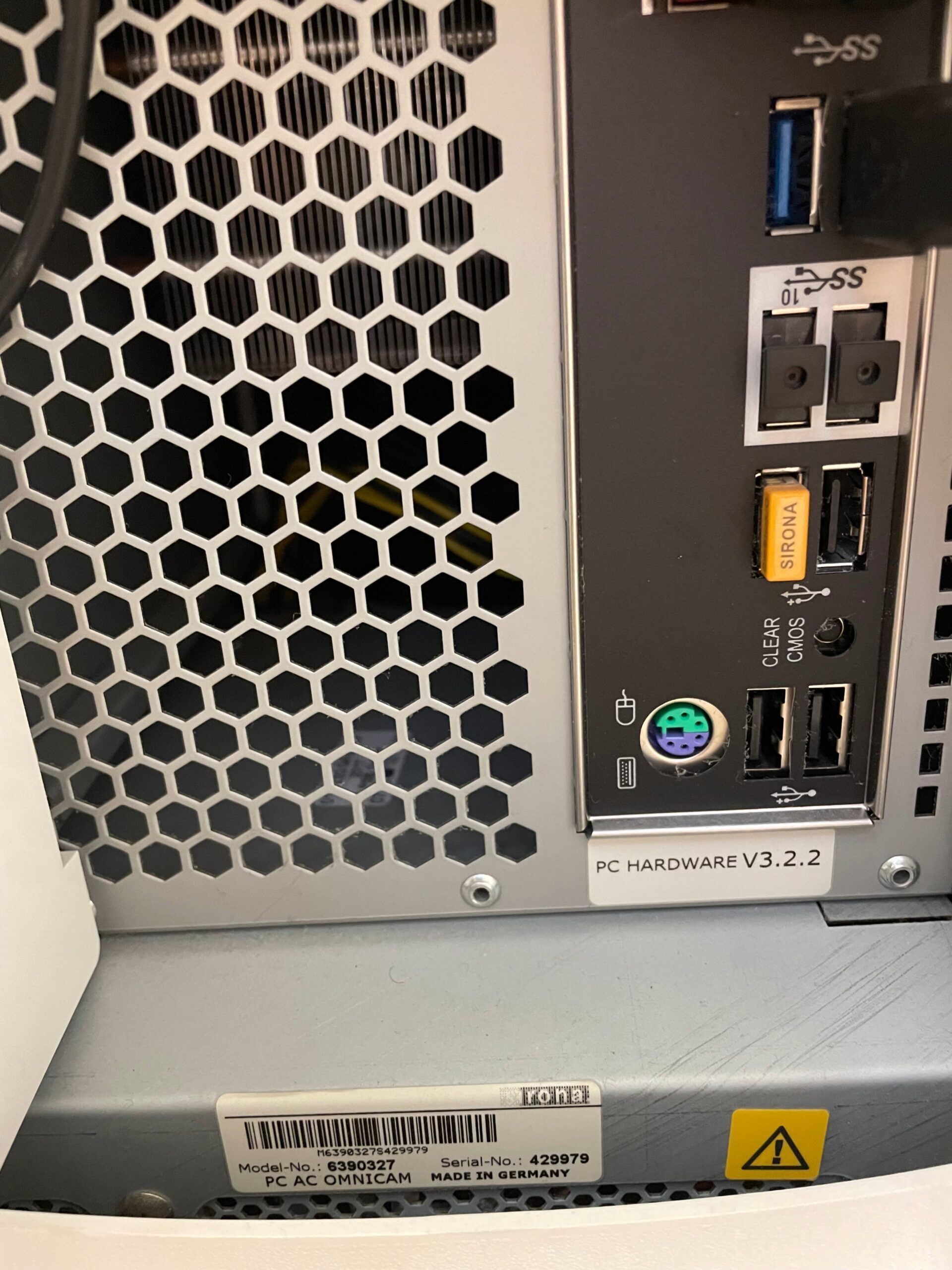 Sirona CEREC AC Omnicam mit Software 5.2 mit Upgrade auf Windows 10 und der Cerec PC 5.2.x | 335719