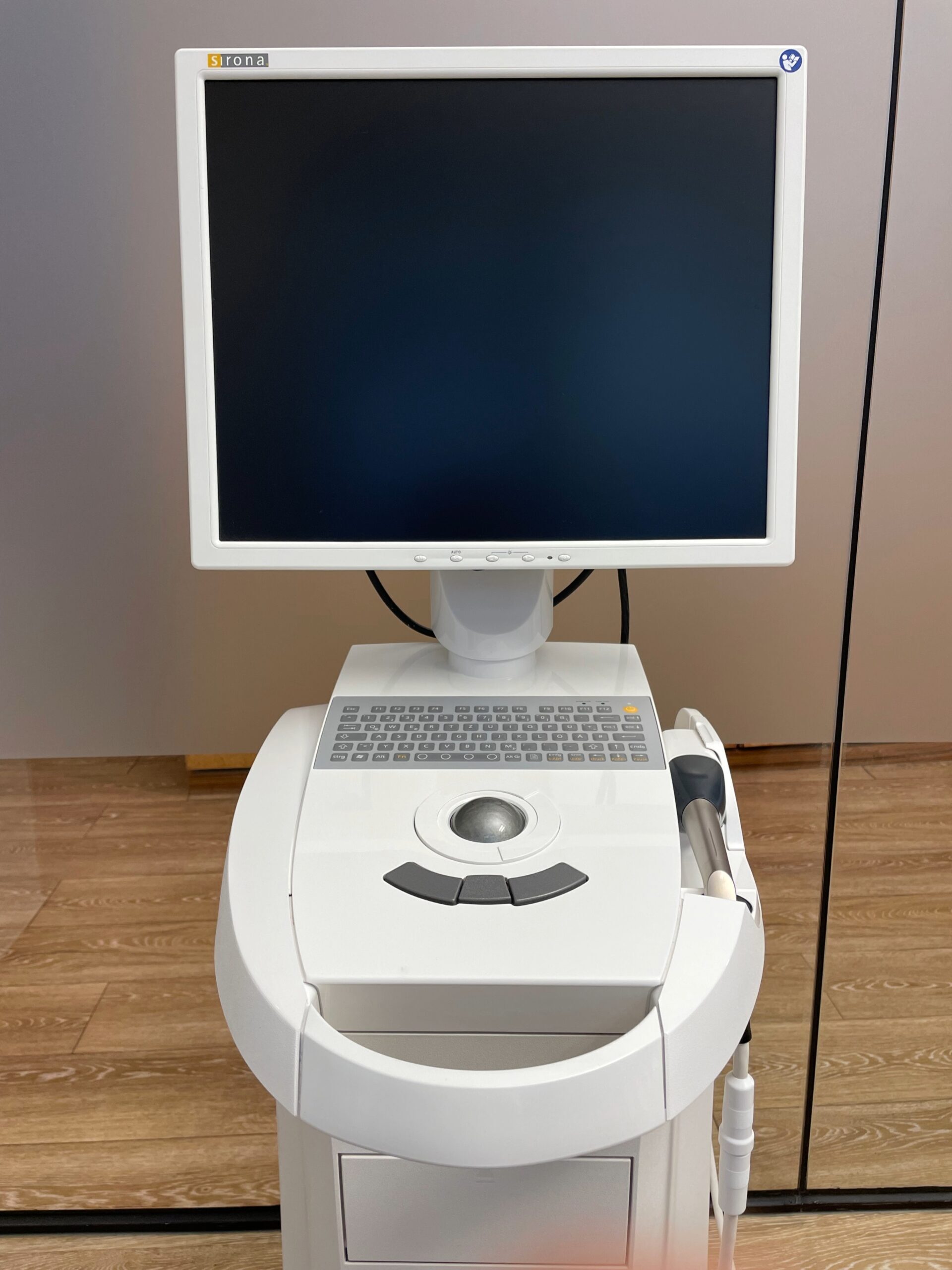 Sirona CEREC AC Omnicam mit Software 5.2 mit Upgrade auf Windows 10 und der Cerec PC 5.2.x | 335720