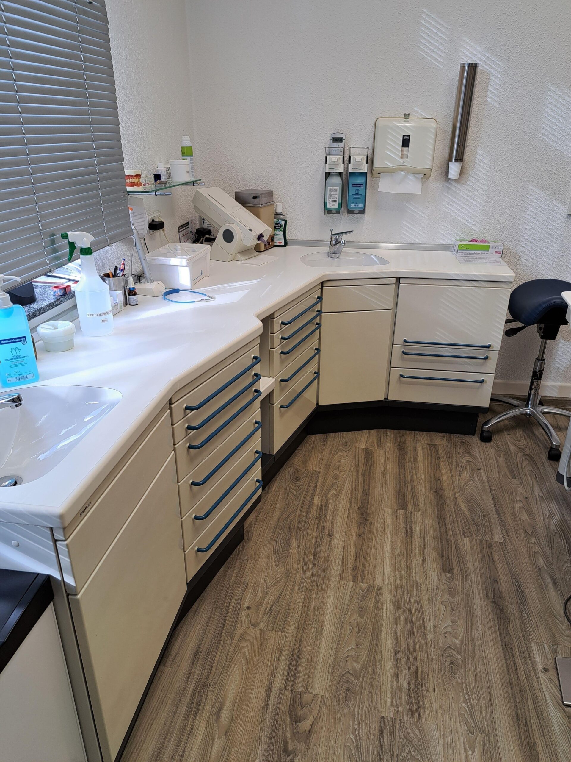 1 x Sirona M1 + mit Sirocam 3 Kamera und Sirona Behandlungszeile | 334825