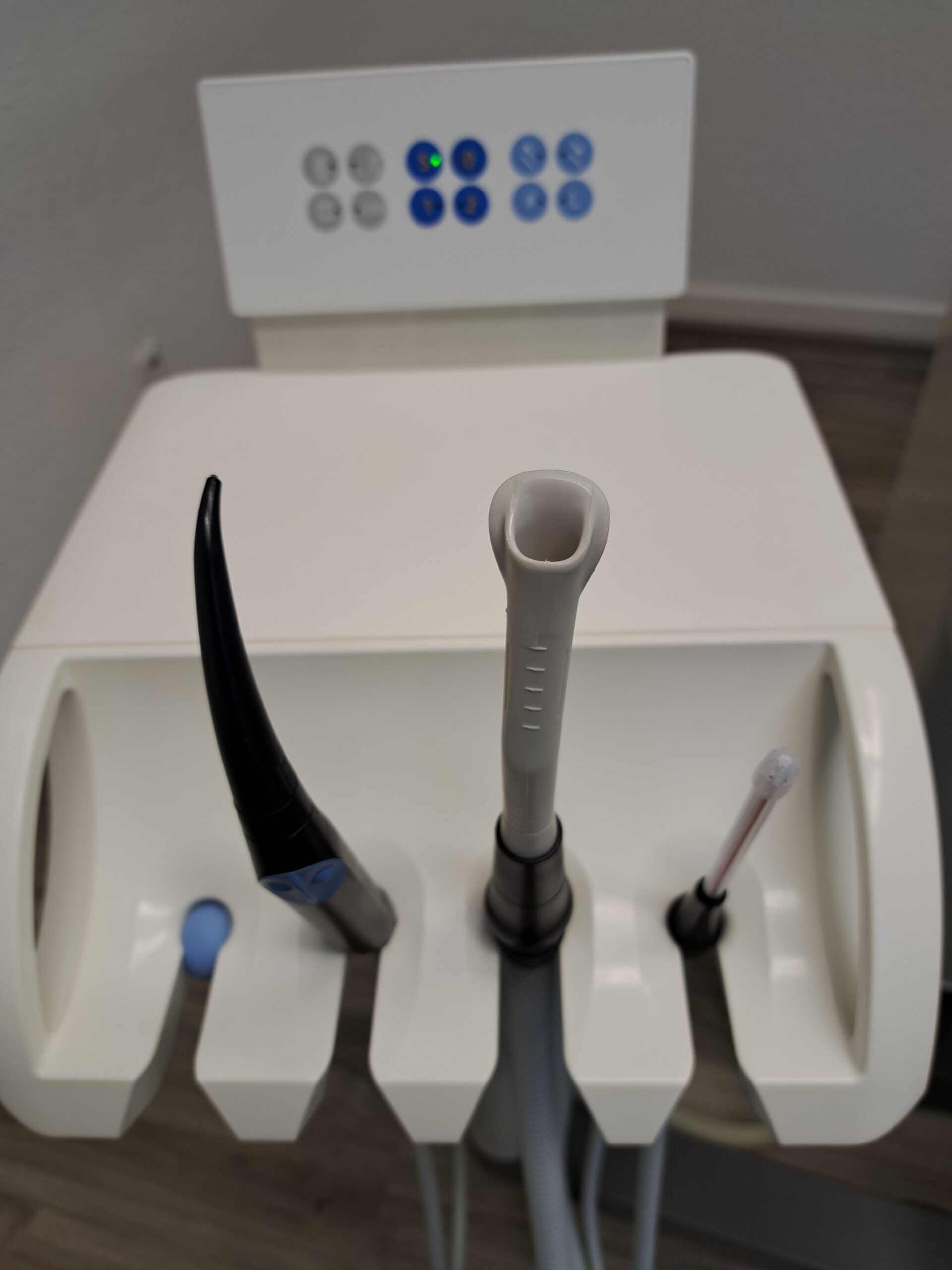 1 x Sirona M1 + mit Sirocam 3 Kamera und Sirona Behandlungszeile | 334820