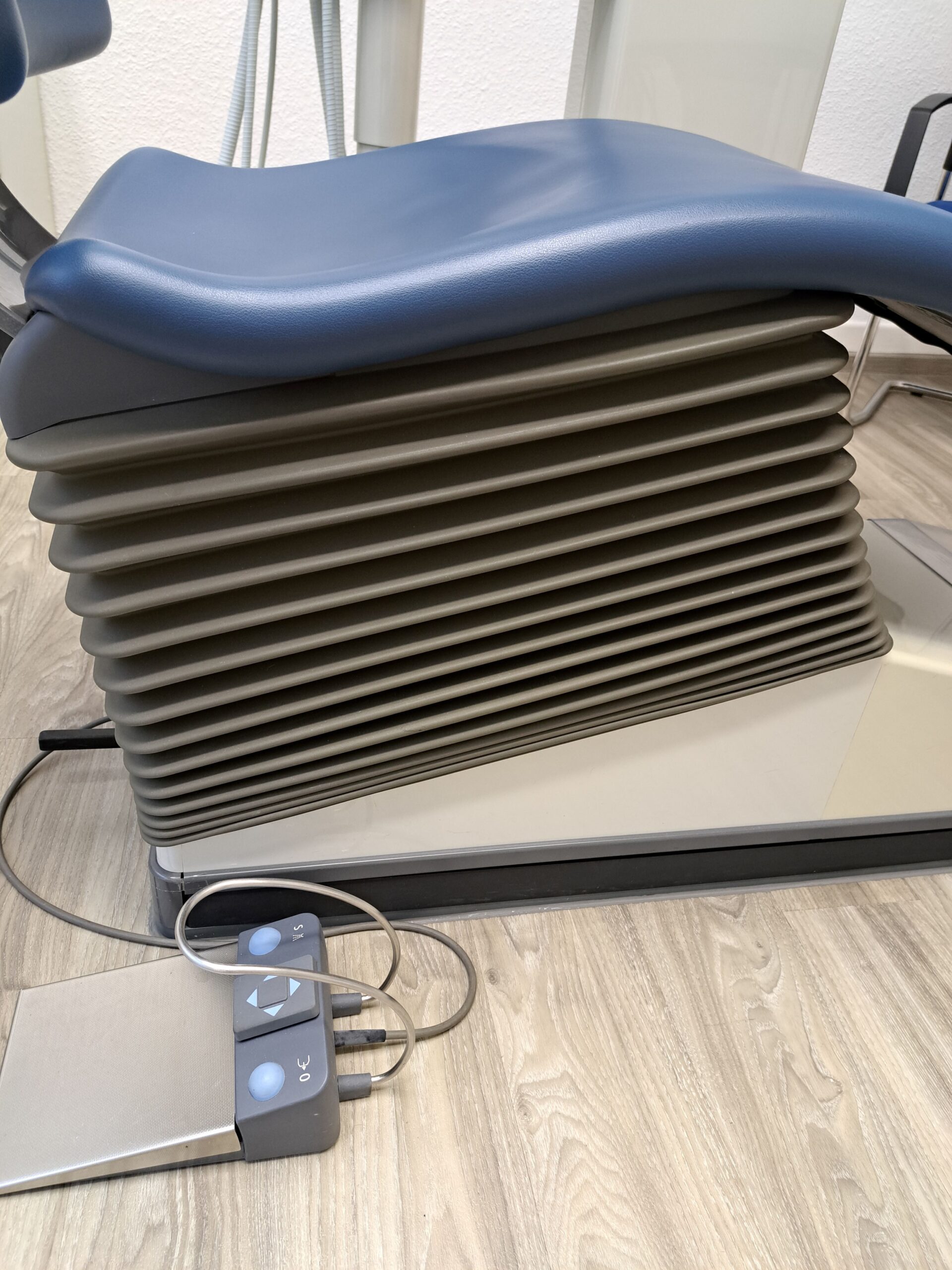 1 x Sirona M1 + mit Sirocam 3 Kamera und Sirona Behandlungszeile | 334824