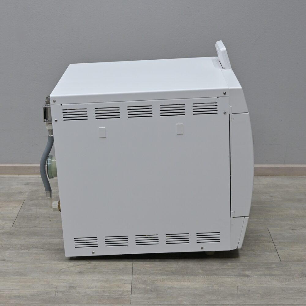 Melag Vacuklav 40 B+ Evolution B-Klasse Sterilisator Baujahr 2021 geprüft inkl. Standardwartung | 335747