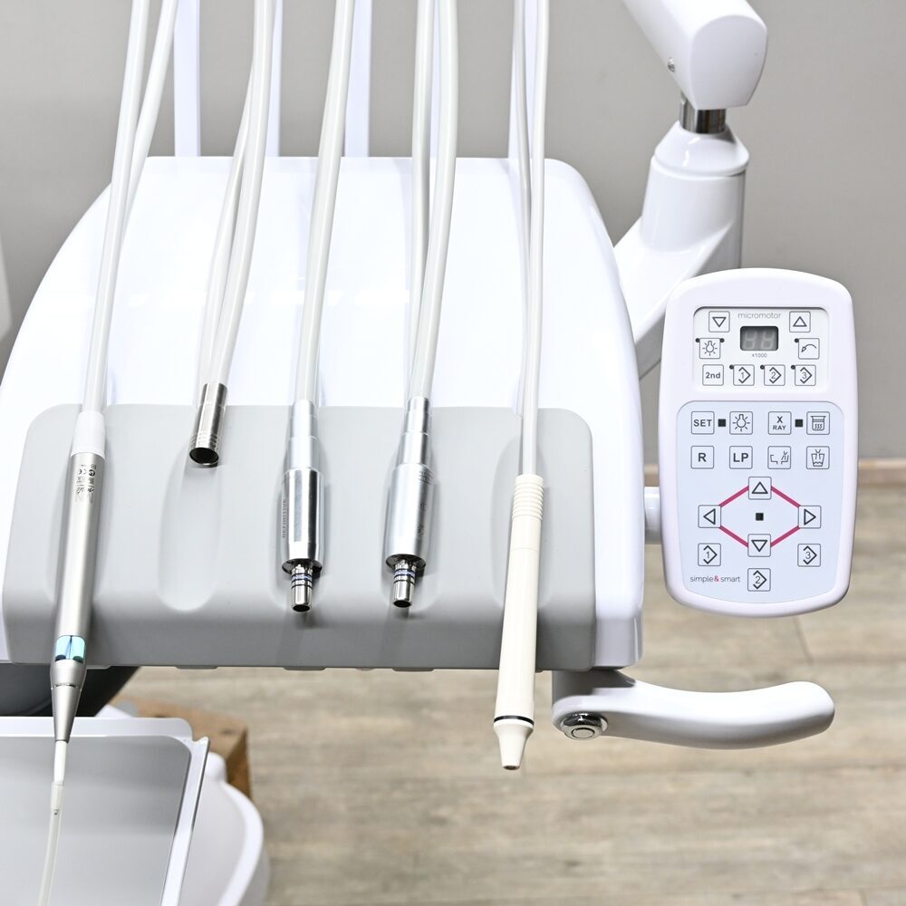 Simple & Smart Kiss Behandlungseinheit Nassabsaugung Bj. 2023 Ausstellungsgerät | 334594