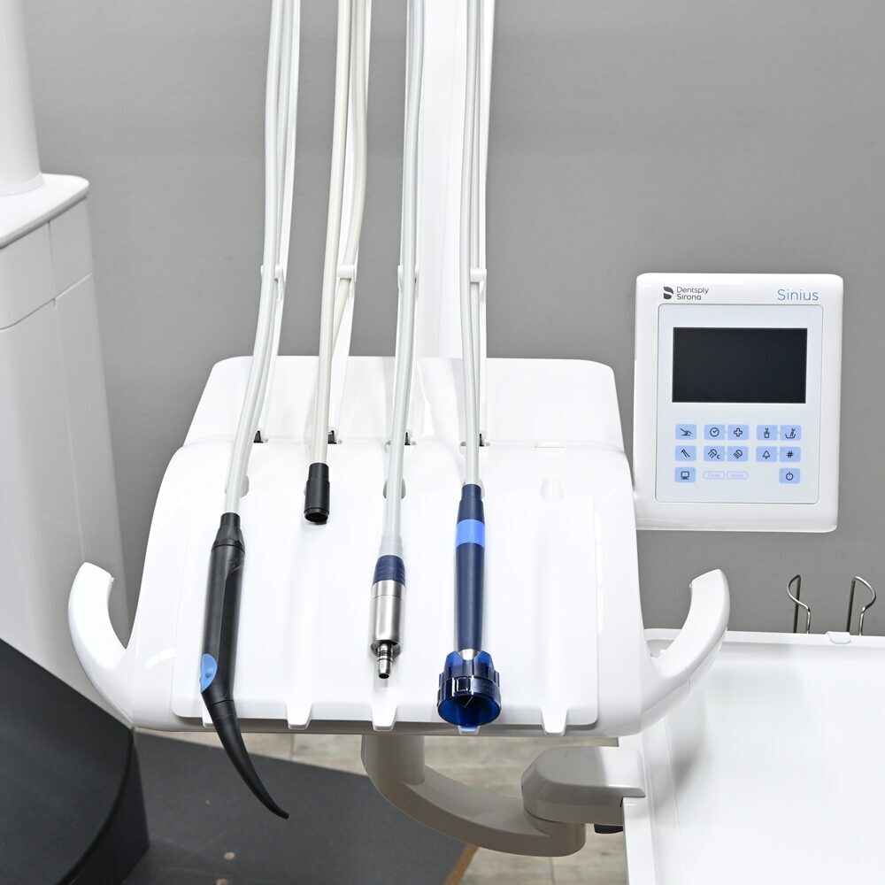 Sirona Sinius CS Behandlungseinheit mit Nassabsaugung Bj. 2025 | 334852