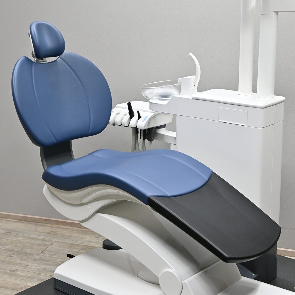 Sirona Sinius CS Behandlungseinheit mit Nassabsaugung Bj. 2025 | 334854