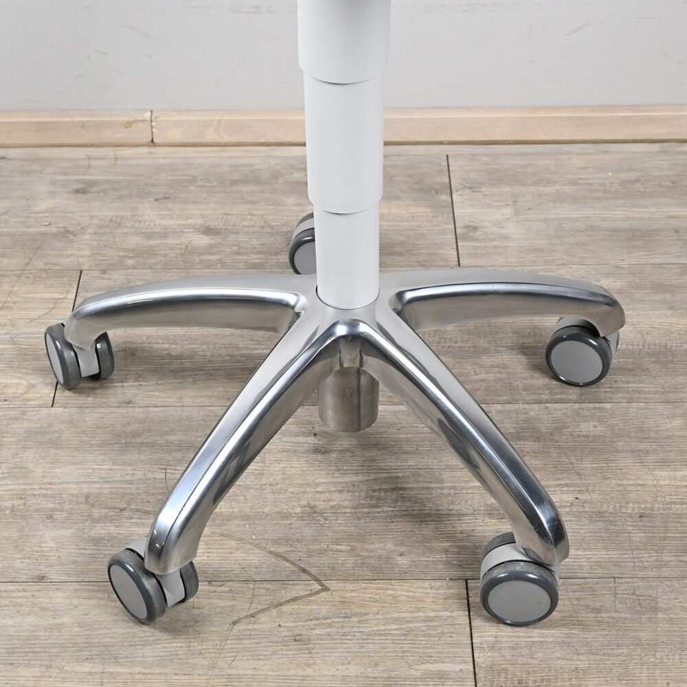 Kopie von Kavo PHYSIO Evo Arzthocker in Chili gebraucht | 336115