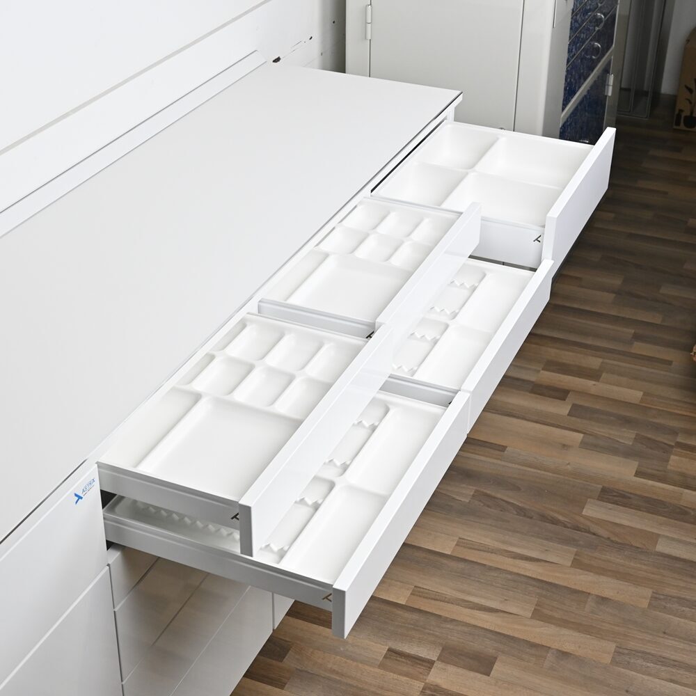 Astra Ineus 4er Behandlungszeile / Schrankzeile, Ausstellungsstück | 336238