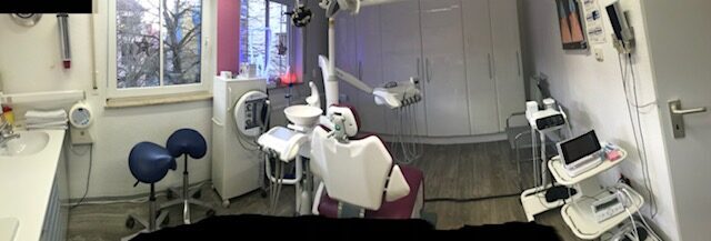 Kaum benutzte Behandlungseinheit | 334806