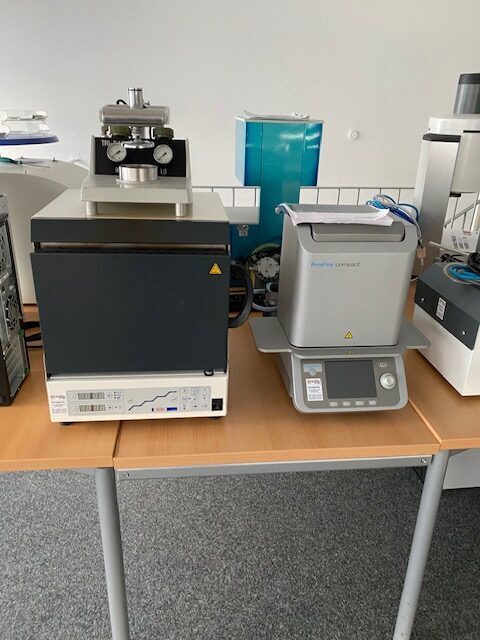 Gutgehender langjähriger Dentalgerätehandel (Zahntechnik) | 335328