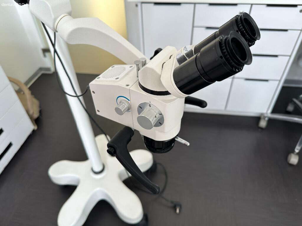 Alltion AM-P8000 am Bodenstativ | 336019