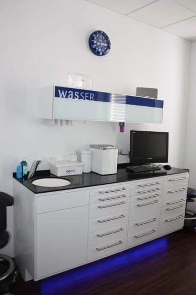 Behandlungszimmer mit Behandlungsstuhl und -zeile, auch einzeln aus Praxisauflösung | 335457