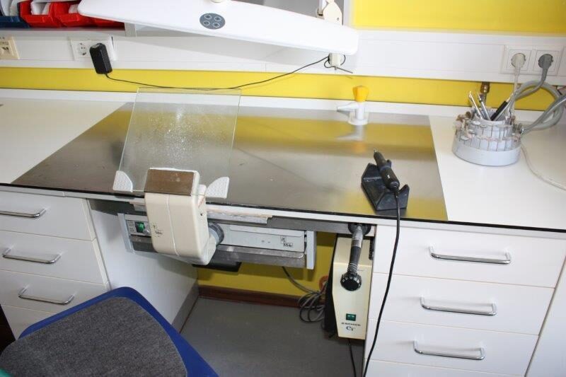 Polymerisationsgerät, Labormöblierung, Technikarbeitsplatz und weitere Geräte | 335516