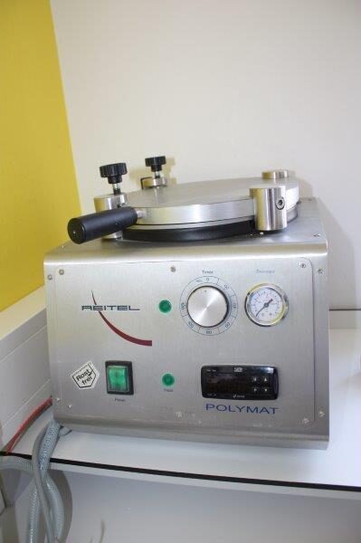 Polymerisationsgerät, Labormöblierung, Technikarbeitsplatz und weitere Geräte | 335525