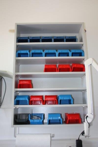 Polymerisationsgerät, Labormöblierung, Technikarbeitsplatz und weitere Geräte | 335509