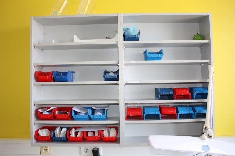 Polymerisationsgerät, Labormöblierung, Technikarbeitsplatz und weitere Geräte | 335510