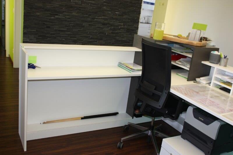 Rezeption/Empfang mit 2 Arbeitsplätzen auf Praxisauslösung | 335439