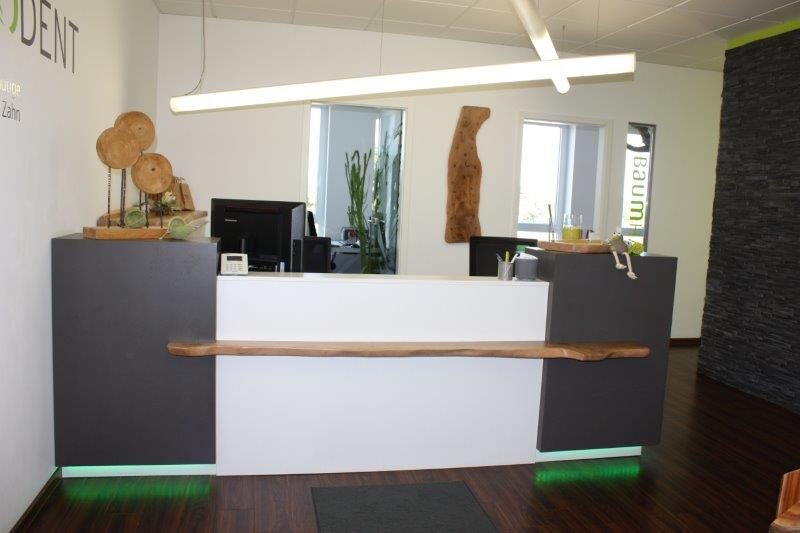 Rezeption/Empfang mit 2 Arbeitsplätzen auf Praxisauslösung | 335437