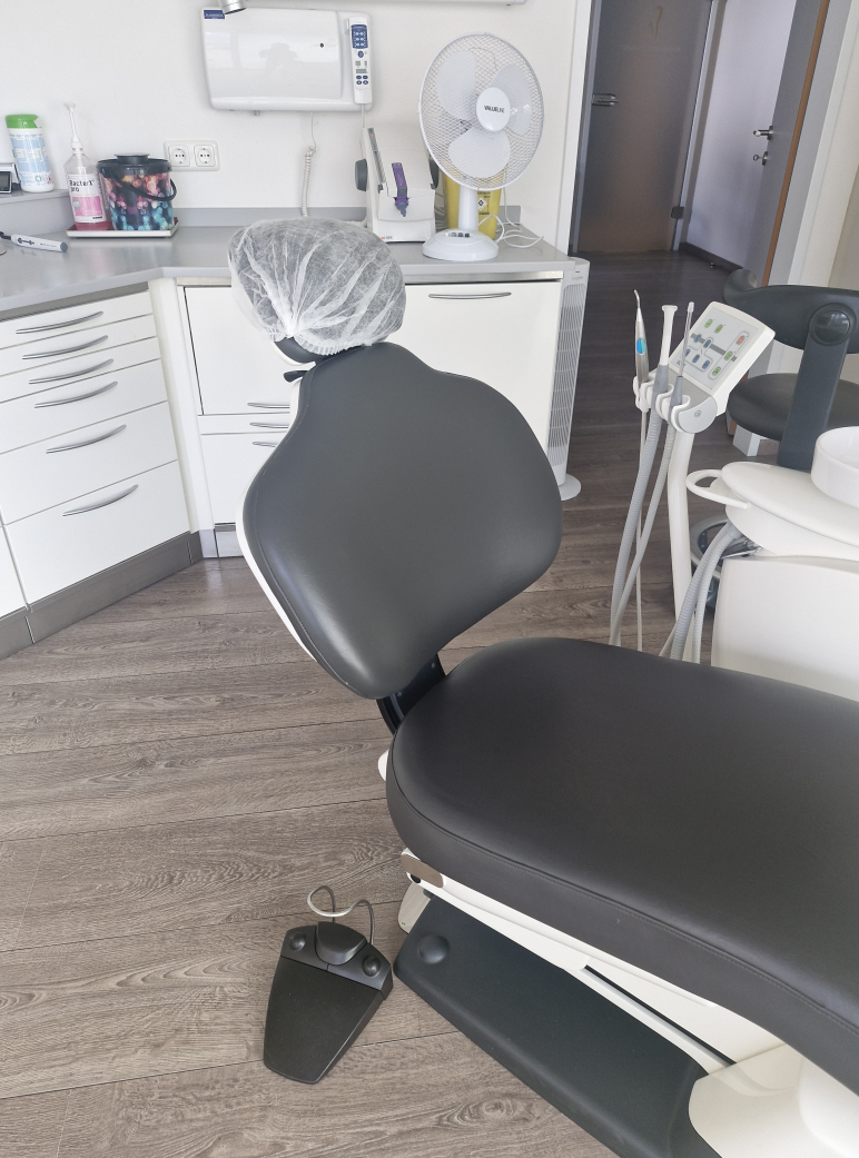 Ultradent U1302 Behandlungseinheit gebraucht | 336336