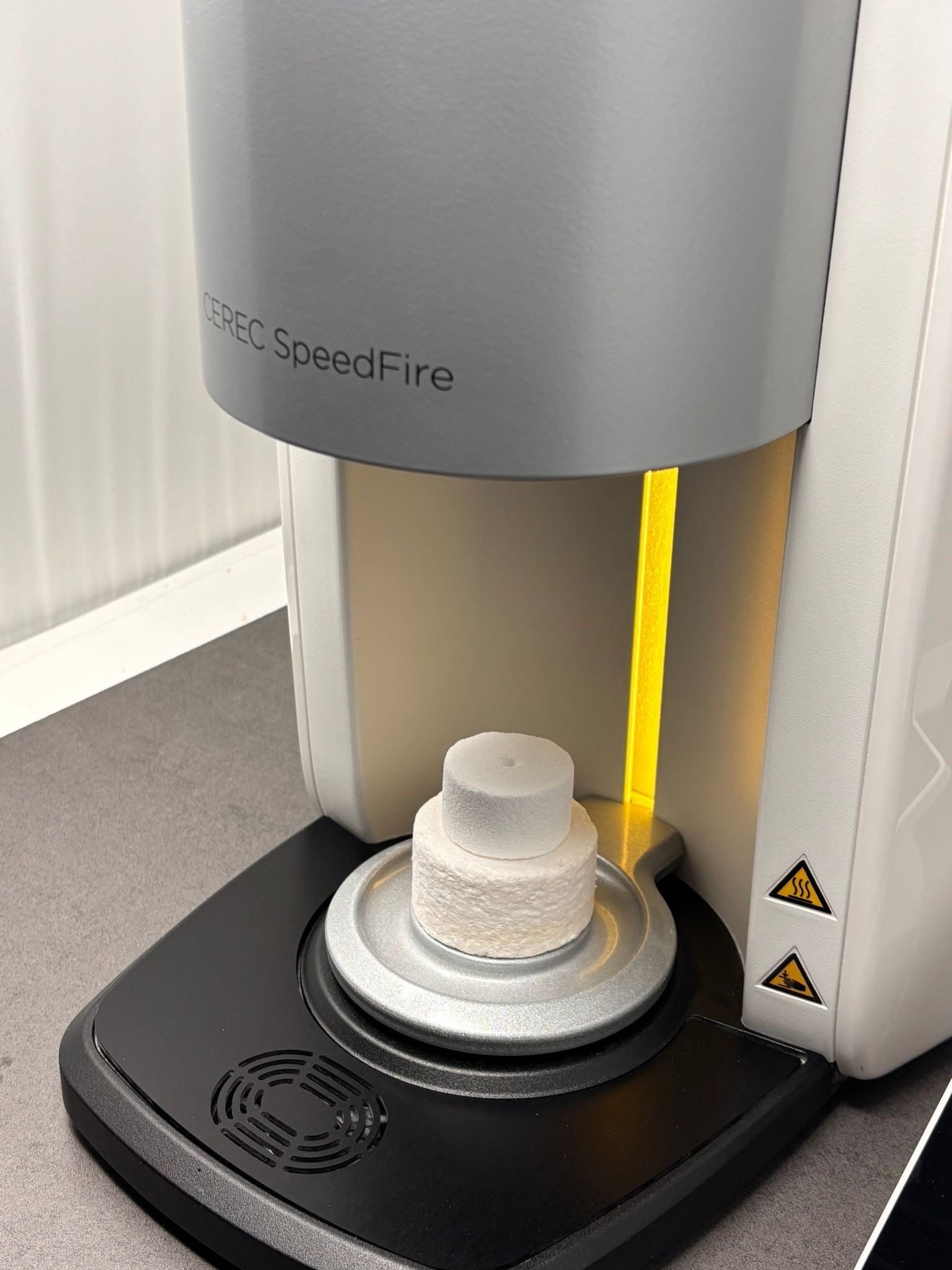 Sirona Dentsply Cerec SpeedFire Sinterofen Bj 2023 | 335757