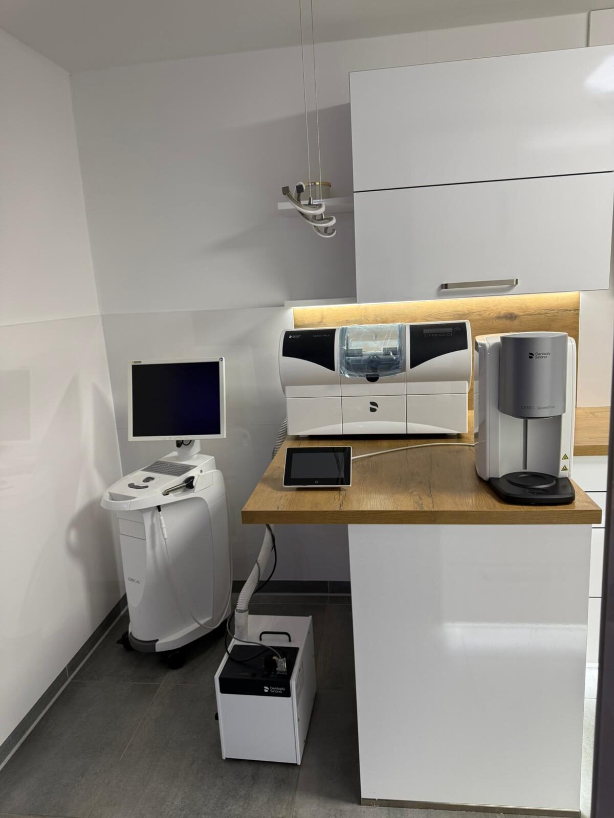 Dentsply Sirona Cerec Komplettsystem MC X / Absaugung /Speedfire /Omnicam /SW 5.2 / CAD CAM | 336520