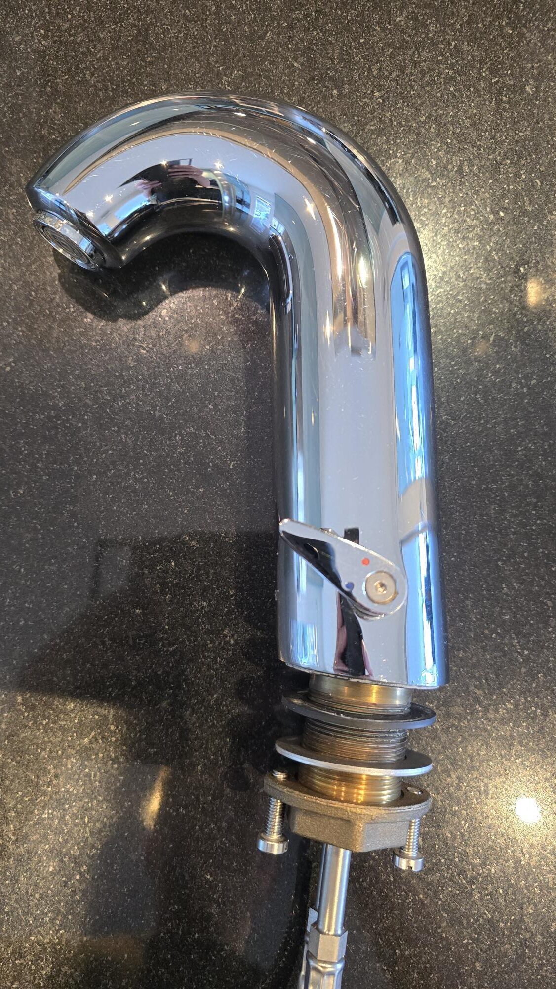 Geberit Sensor Wasserhahn | 337794