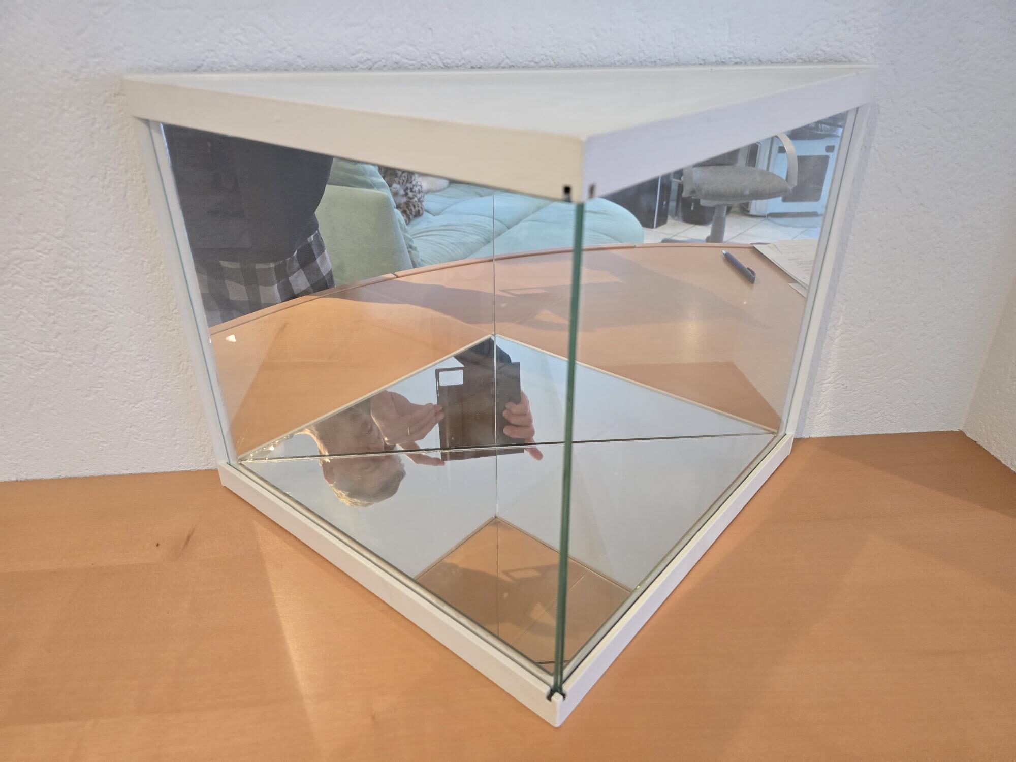 Design-Vitrine PRISMA: weiss, innen verspiegelt | 337834