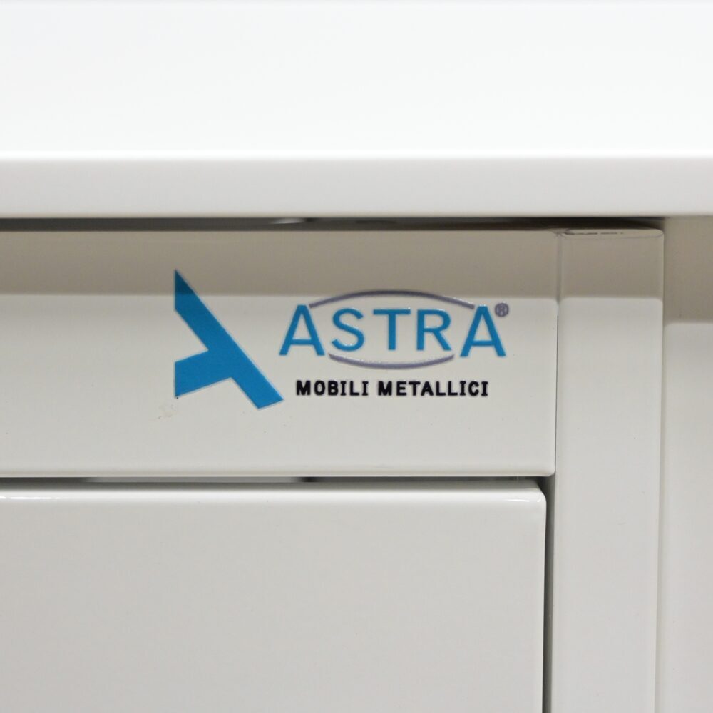 Astra Focus Plinth² 4er Behandlungszeile / Schrankzeile aus Stahl, neu | 336670