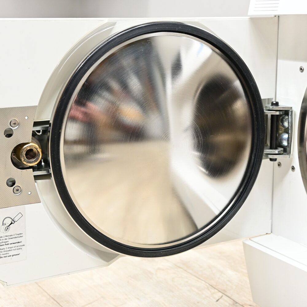 Melag Vacuklav 40 B+ Evolution B-Klasse Sterilisator Baujahr 2021 inkl. Aufbereitung | 337615