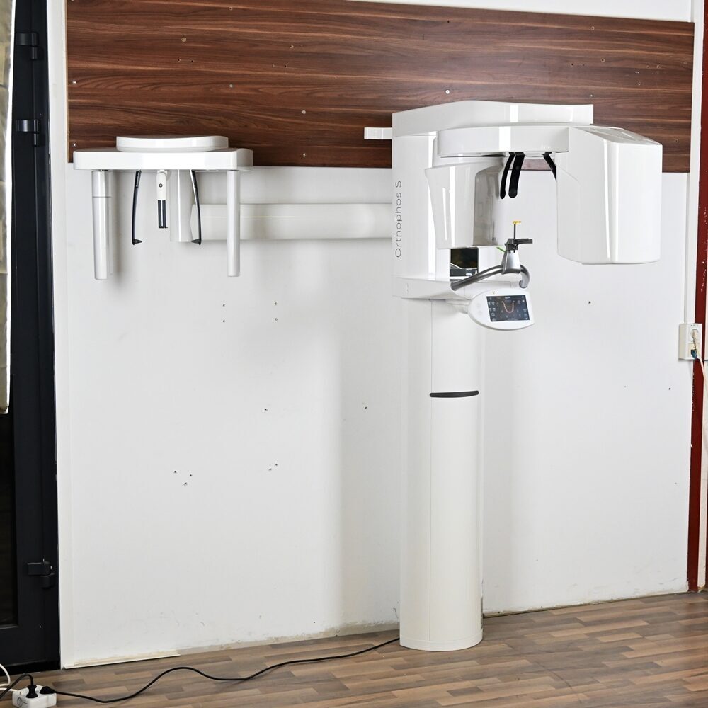 Dentsply Sirona Orthophos S 2D OPG Ceph Baujahr 2021 Röntgengerät gebraucht | 337675