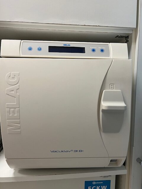 Melag Vacuklav 31 B + Autoklav Sterilisator 2100Watt Klasse B , Baujahr 2012 | 337578