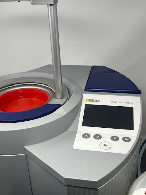 Dac Universal Pflegegerät mit Filter 9926 Zyklen Bj 2018 / Gewartet | 337365